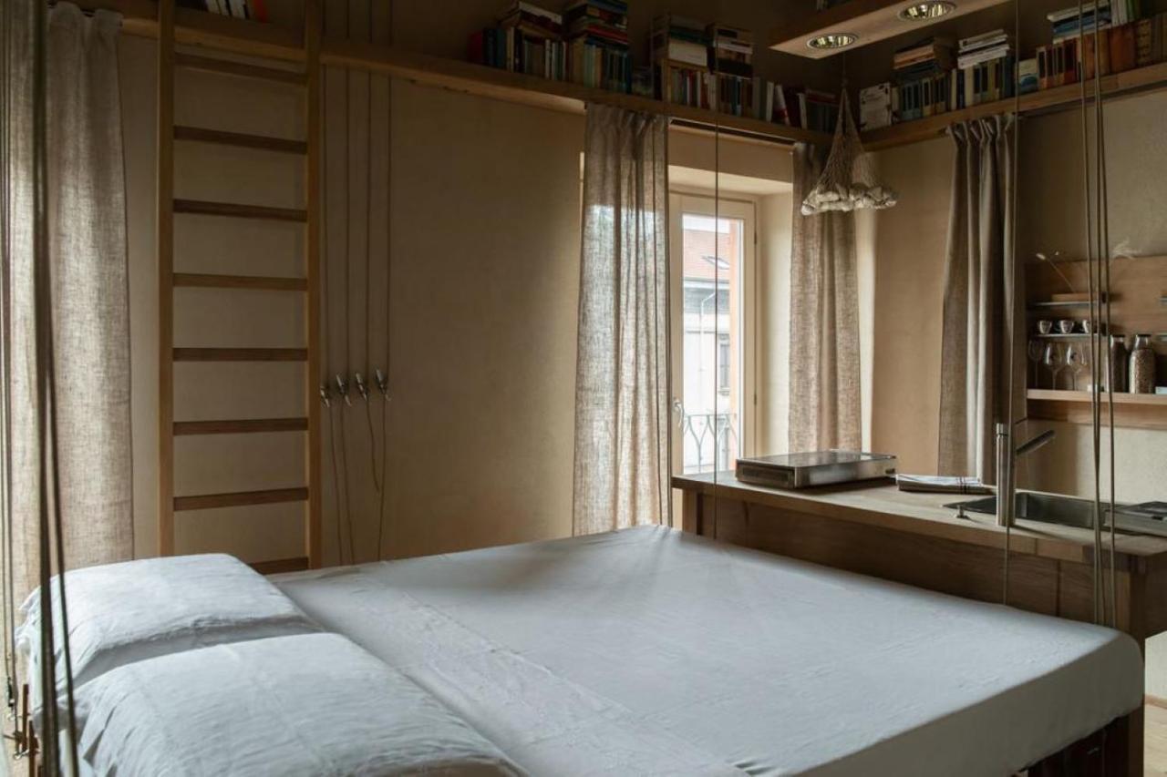 Boutique Suite Sul Naviglio Grande Milan Exterior photo